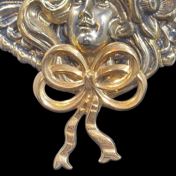 Vintage estate signed Jane 1994 angel, cherub wings Elegant Gold Tone Brooch Pin - Picture 6 of 10